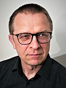Dr. Stefan Tomczak